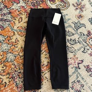 Lululemon Wunder Train HR Crop 23"